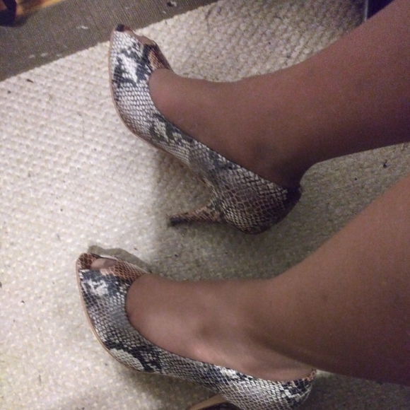 Meet your Posher, Alyssa - Picture 5 of 16